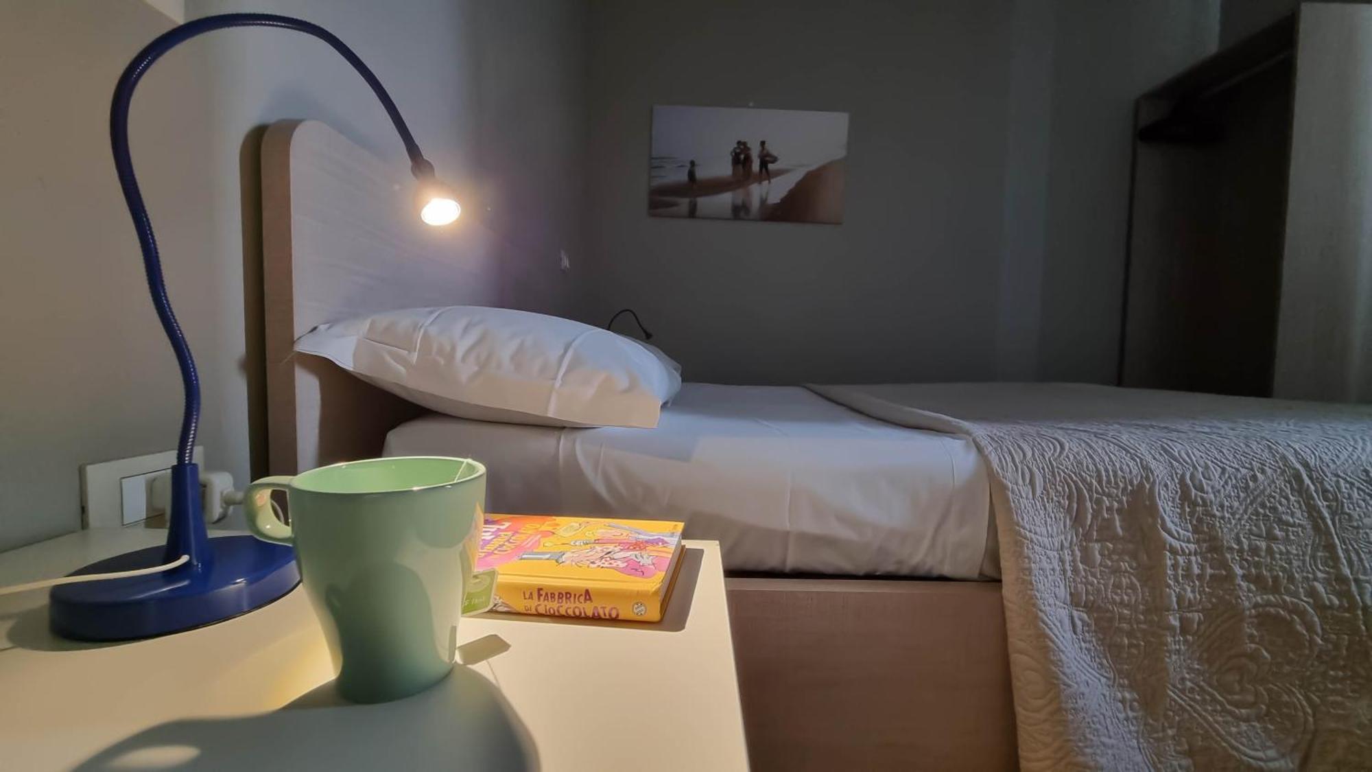 Otium Casa Vacanze-Servizio Spiaggia Incluso A 250 Mt Giulianova Esterno foto